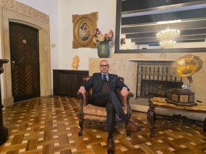 Eduard Petrescu – PR: De Ce Brandurile din Jocuri de Noroc Trebuie să Comunice Mai Des și Mai Asumat în Presa Digitală